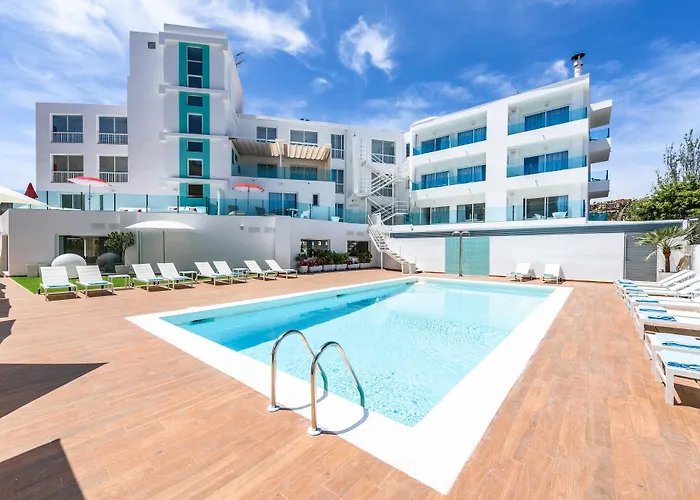 Plaza Santa Ponsa Boutique - Adults Only.