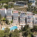 Apartamentos Vista Club