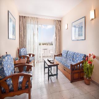 Vista Club Aparthotel 3*
