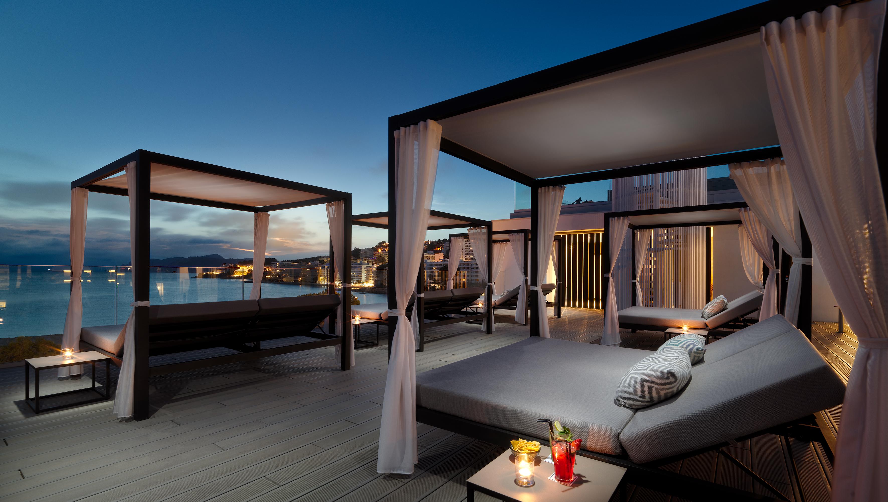 H10 Casa Del Mar