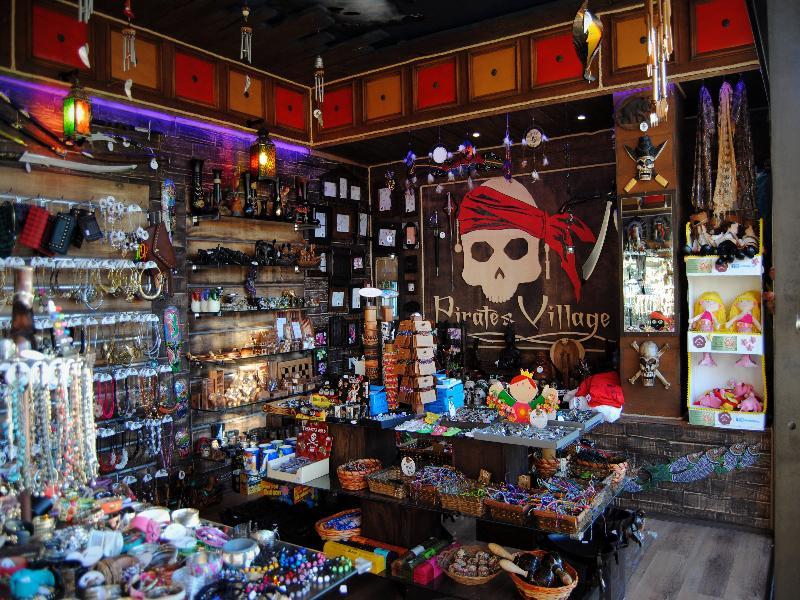 Pirates Village *