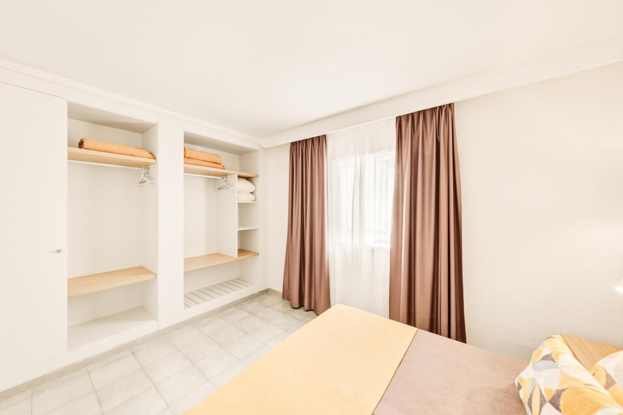 Vista Club Aparthotel 3*