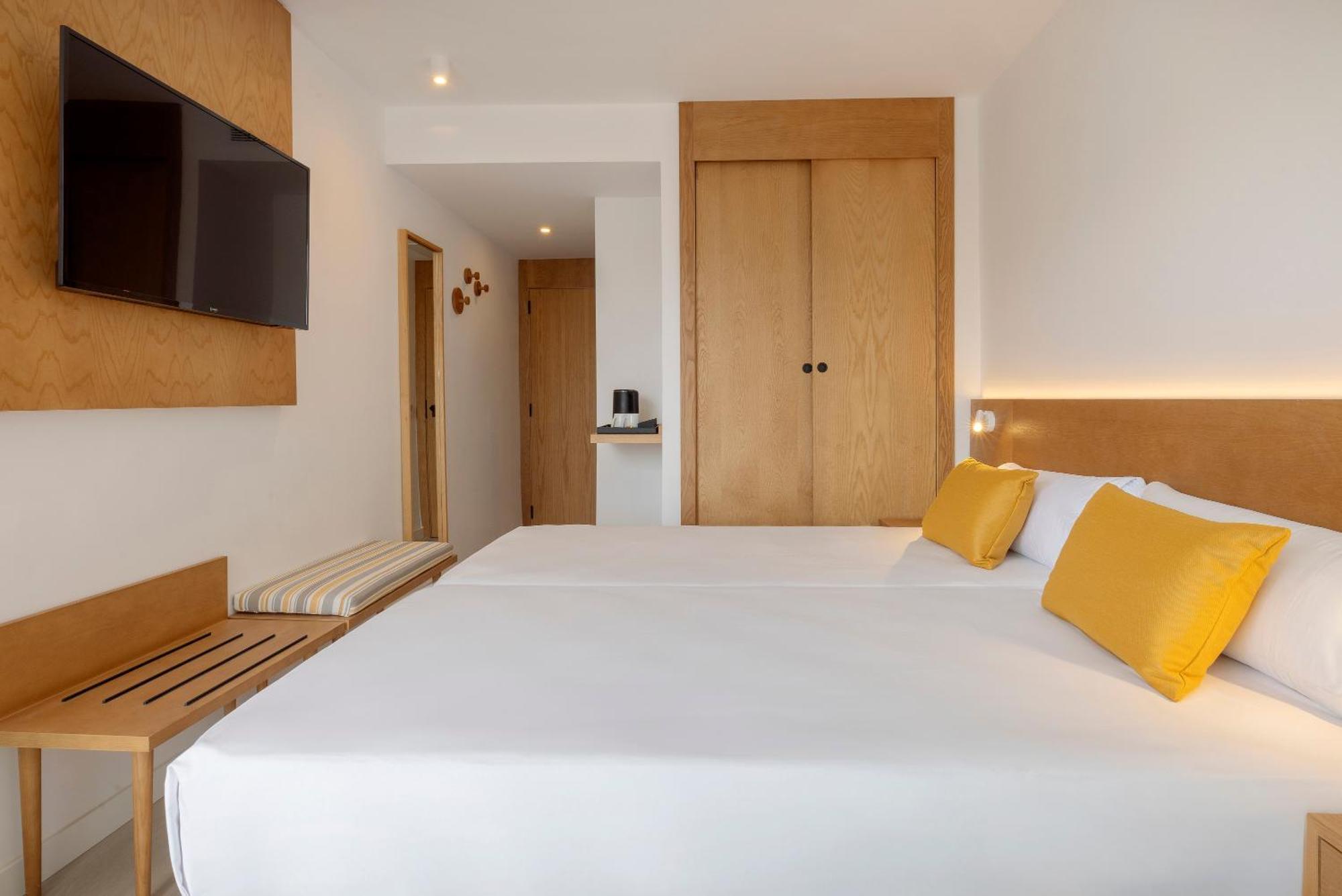 Hm Isabela-adults Only Hotel