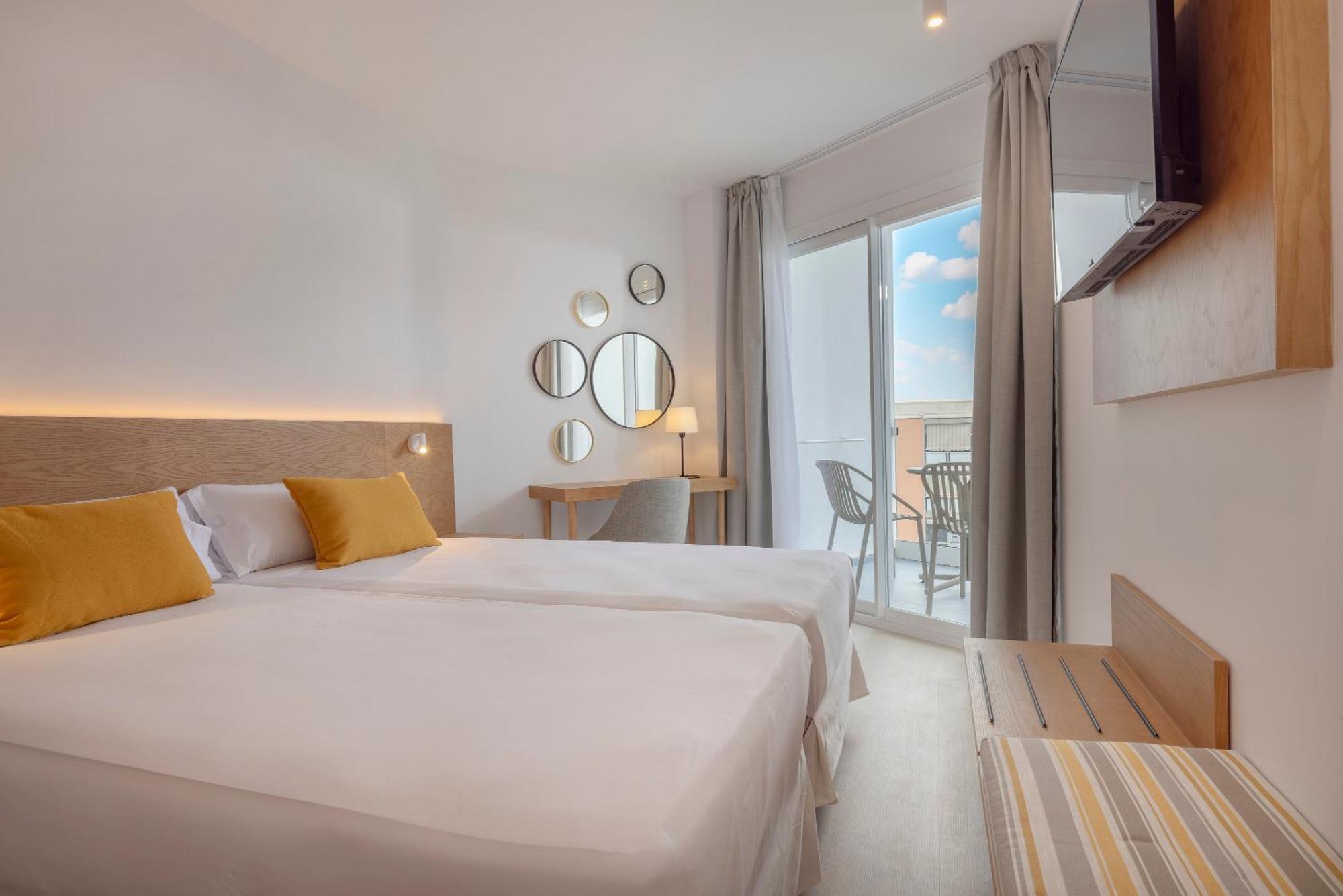 Hm Isabela-adults Only Hotel
