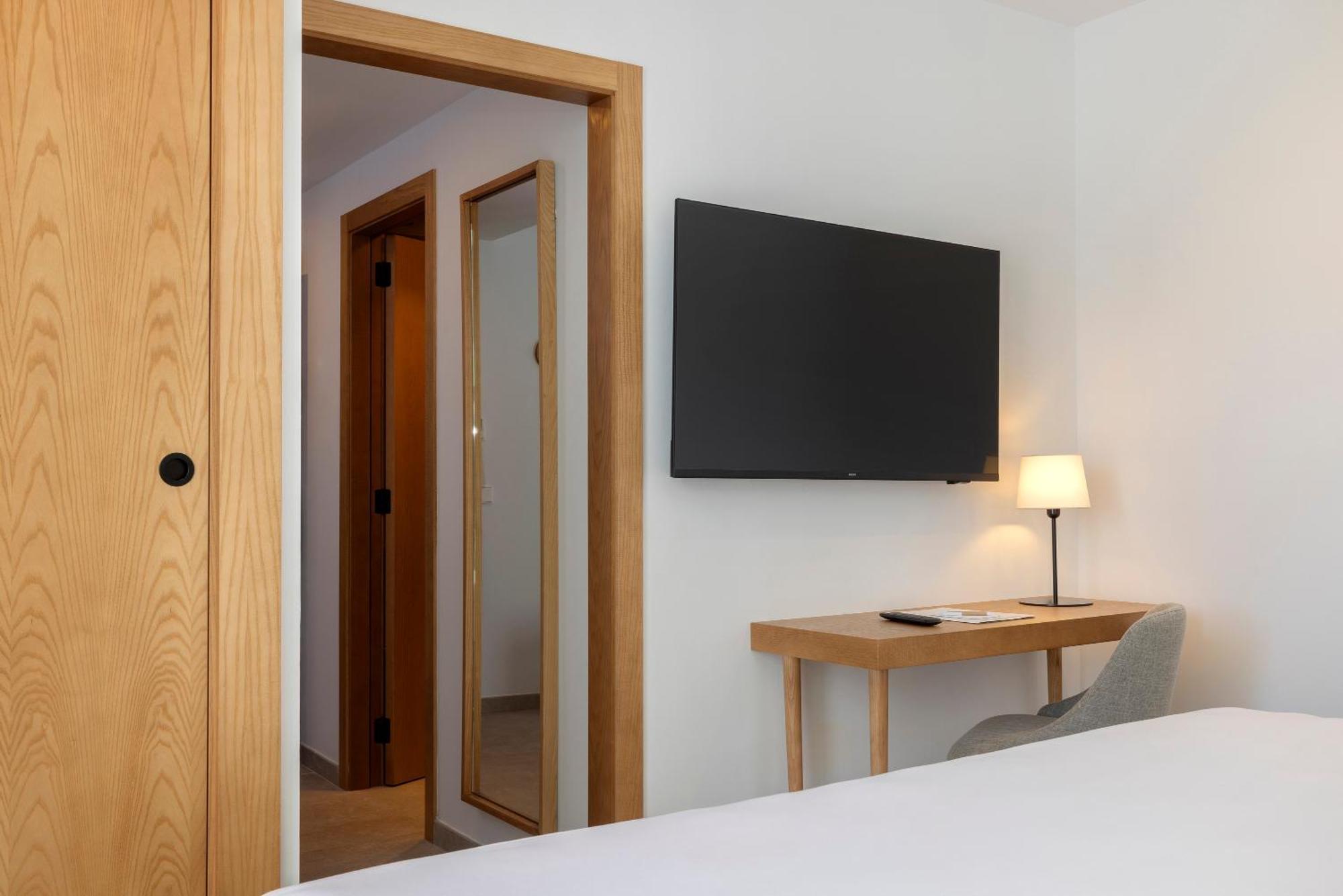 Hm Isabela-adults Only Hotel