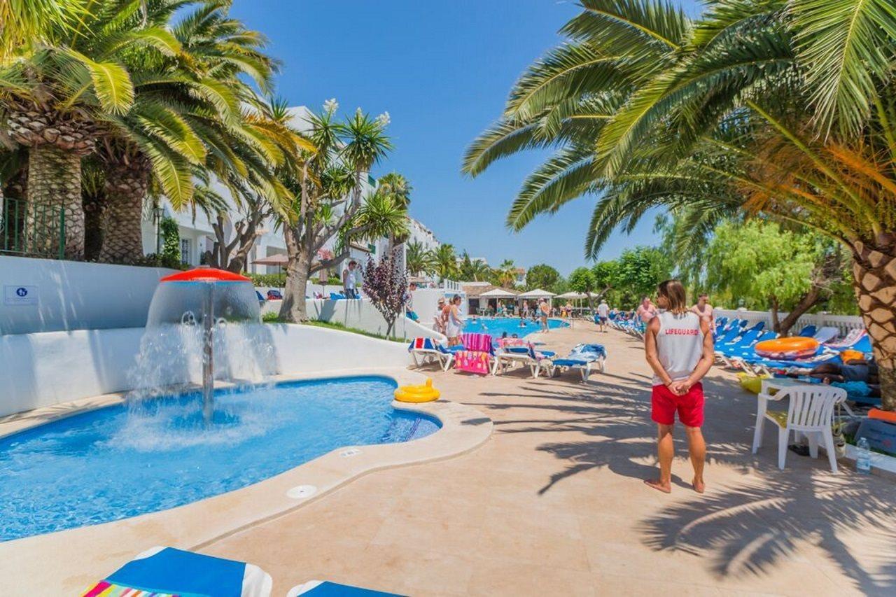 Center Apartahotel 3*
