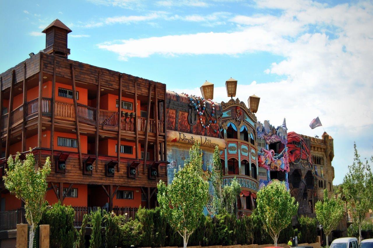 Pirates Village Apartment *