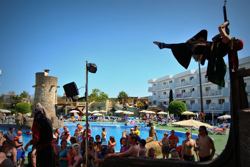 Pirates Village Apartment