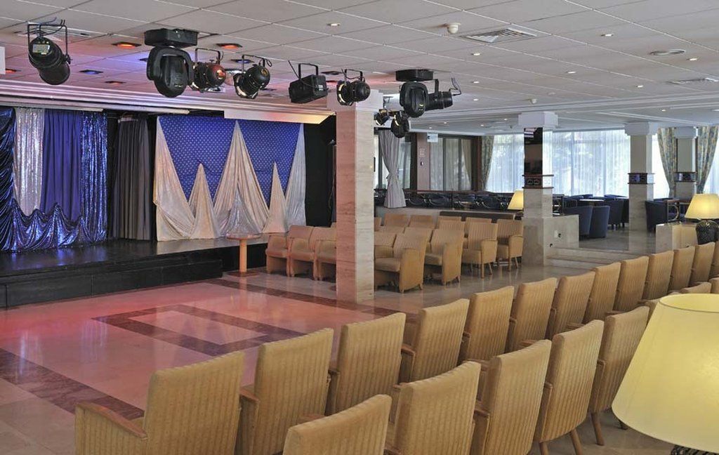 Globales Park 4*