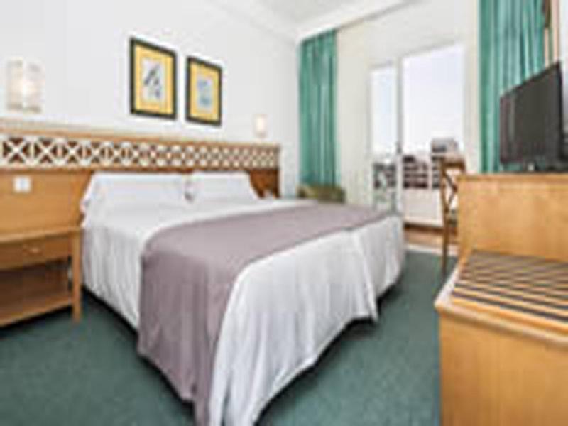 Globales Park 4*