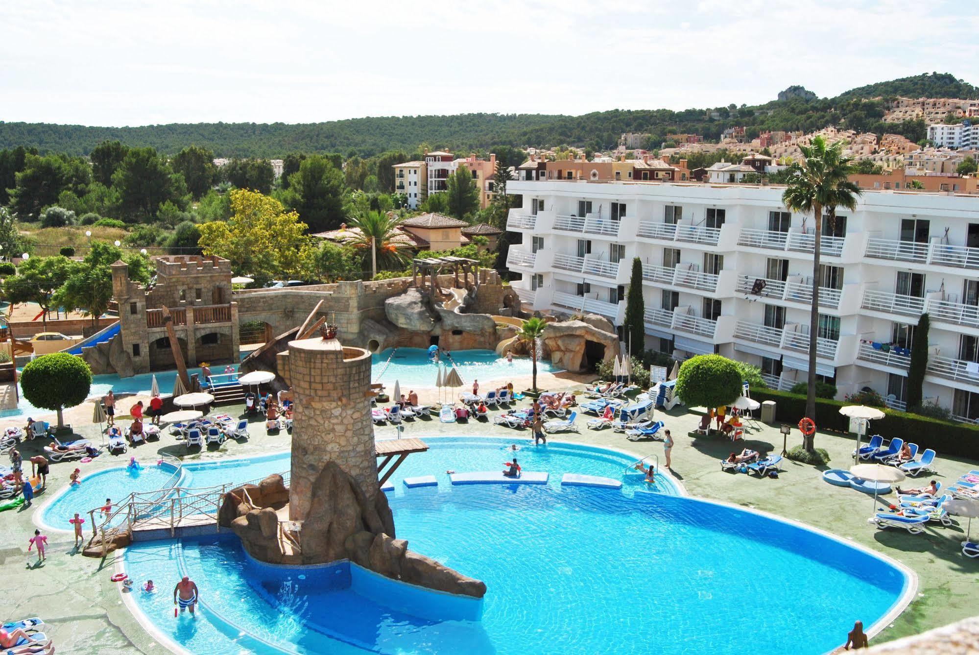 Pirates Village Apartment