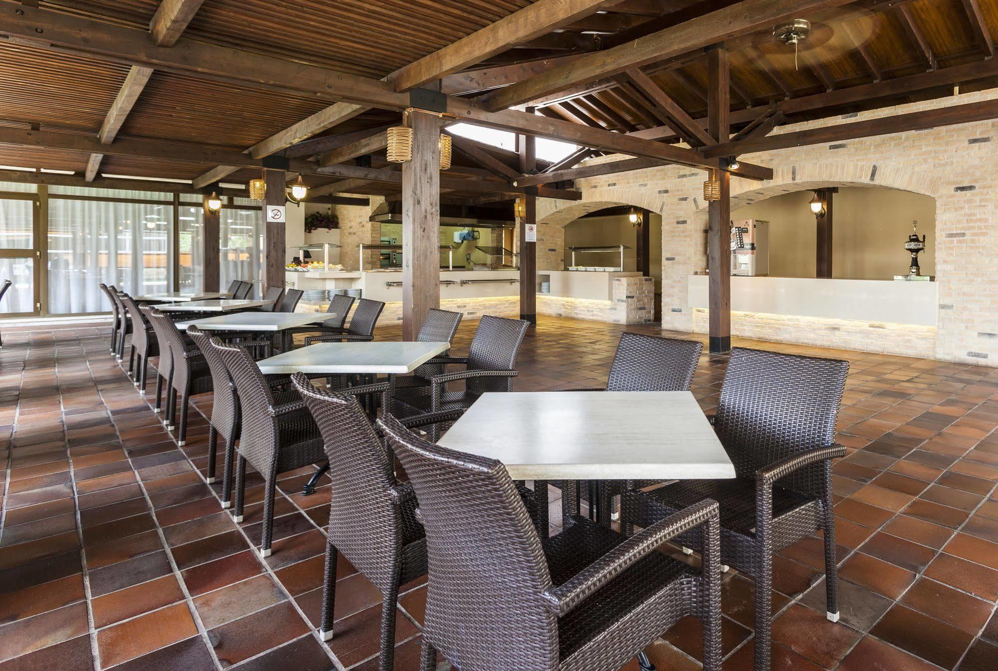 Globales Park Hotel 4*