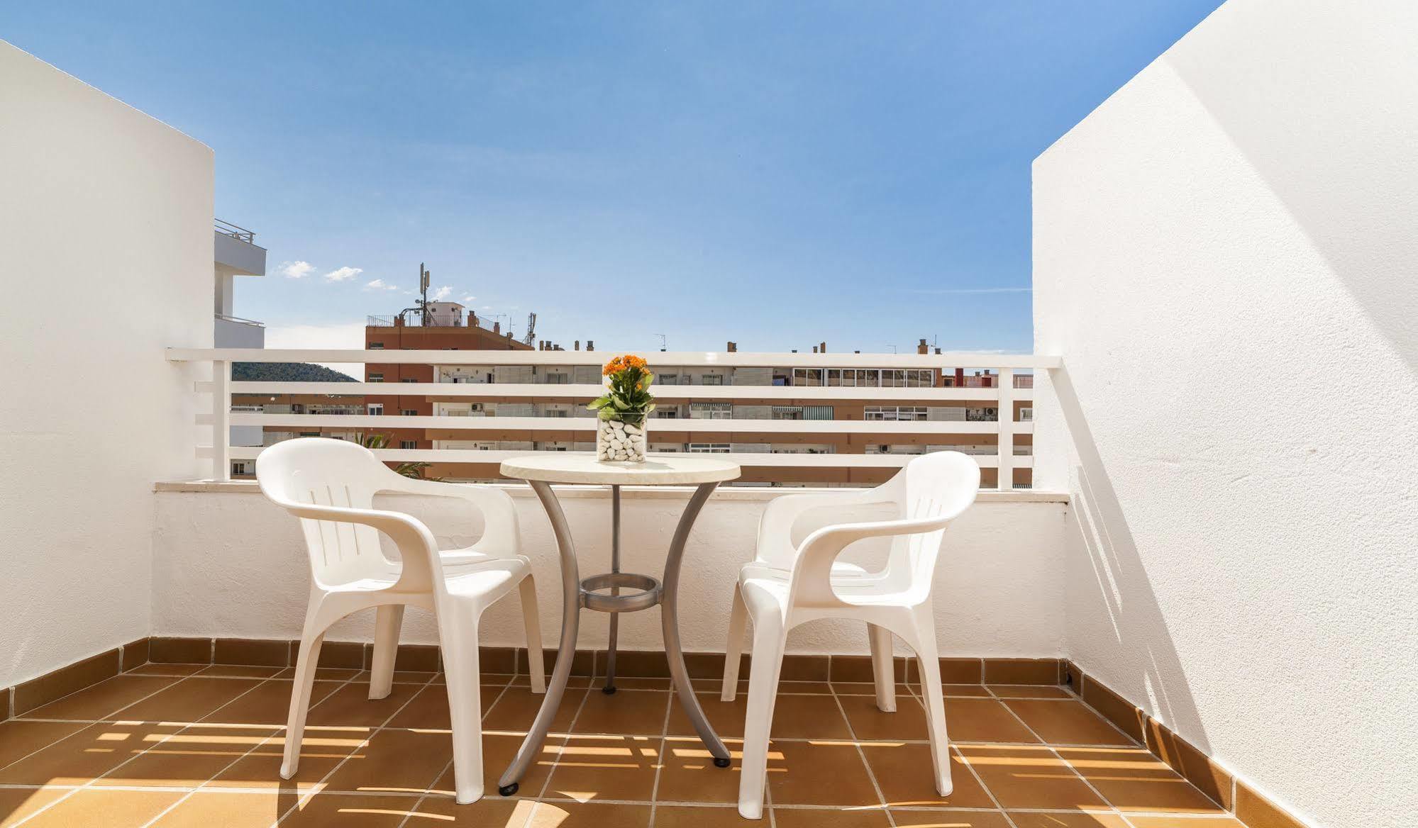 Hotel Globales Park 4*