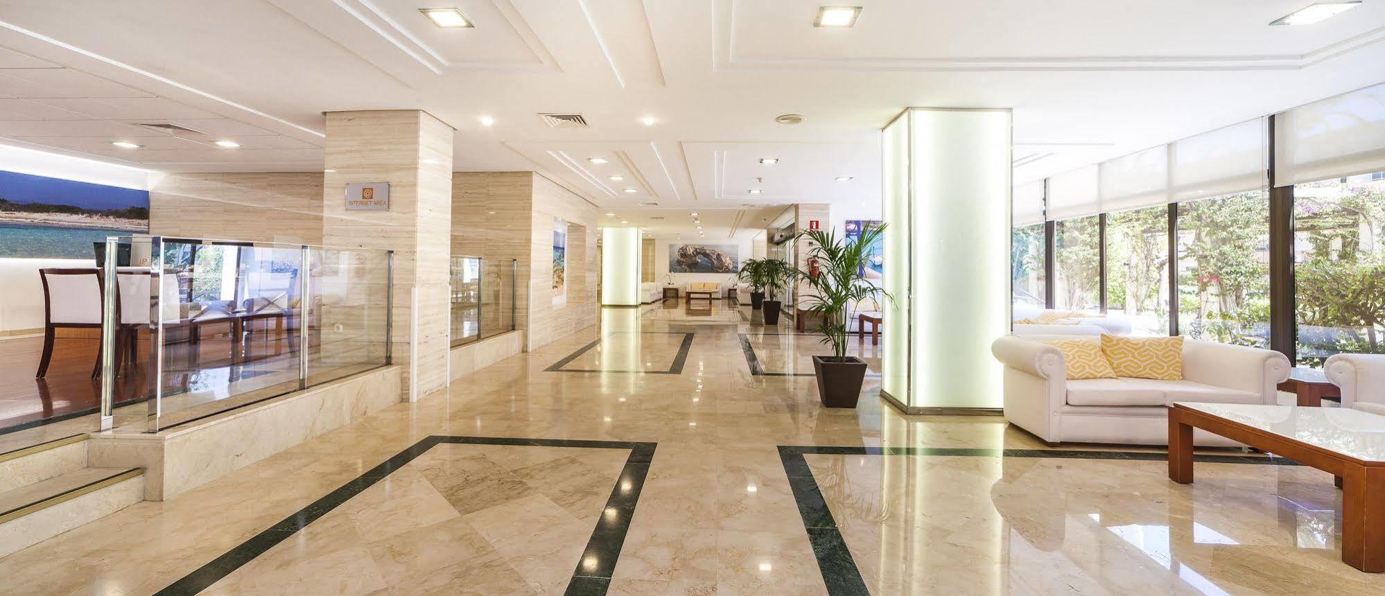 Globales Pionero Hotel