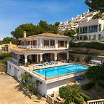 Villa Monsita By Slow Villas