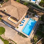Villa Monsita By Slow Villas