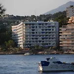 Apartment Ramon De Moncada