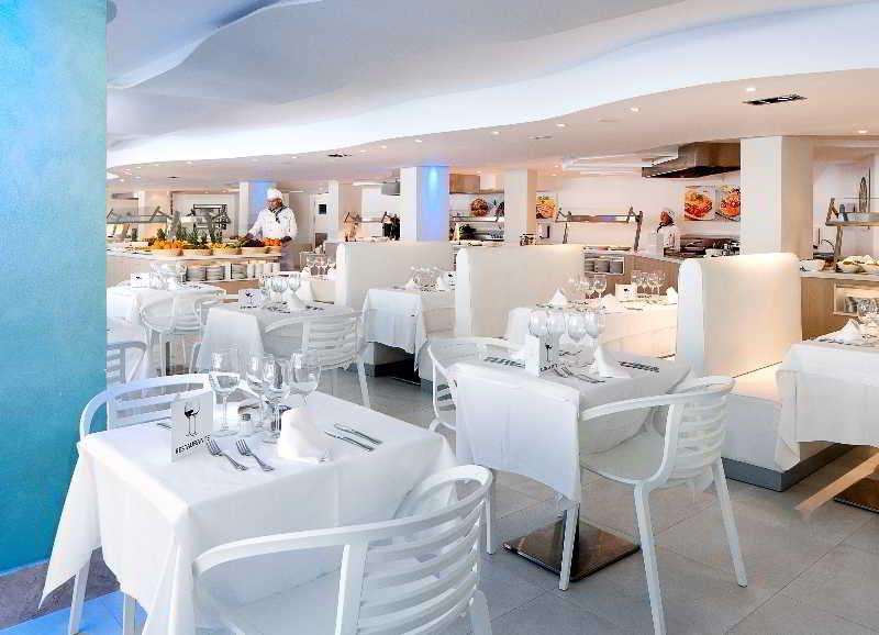 Hotel Fergus Style Cala Blanca 4*