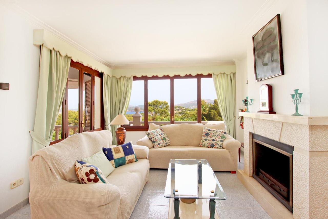 Villa Monsita By Slow