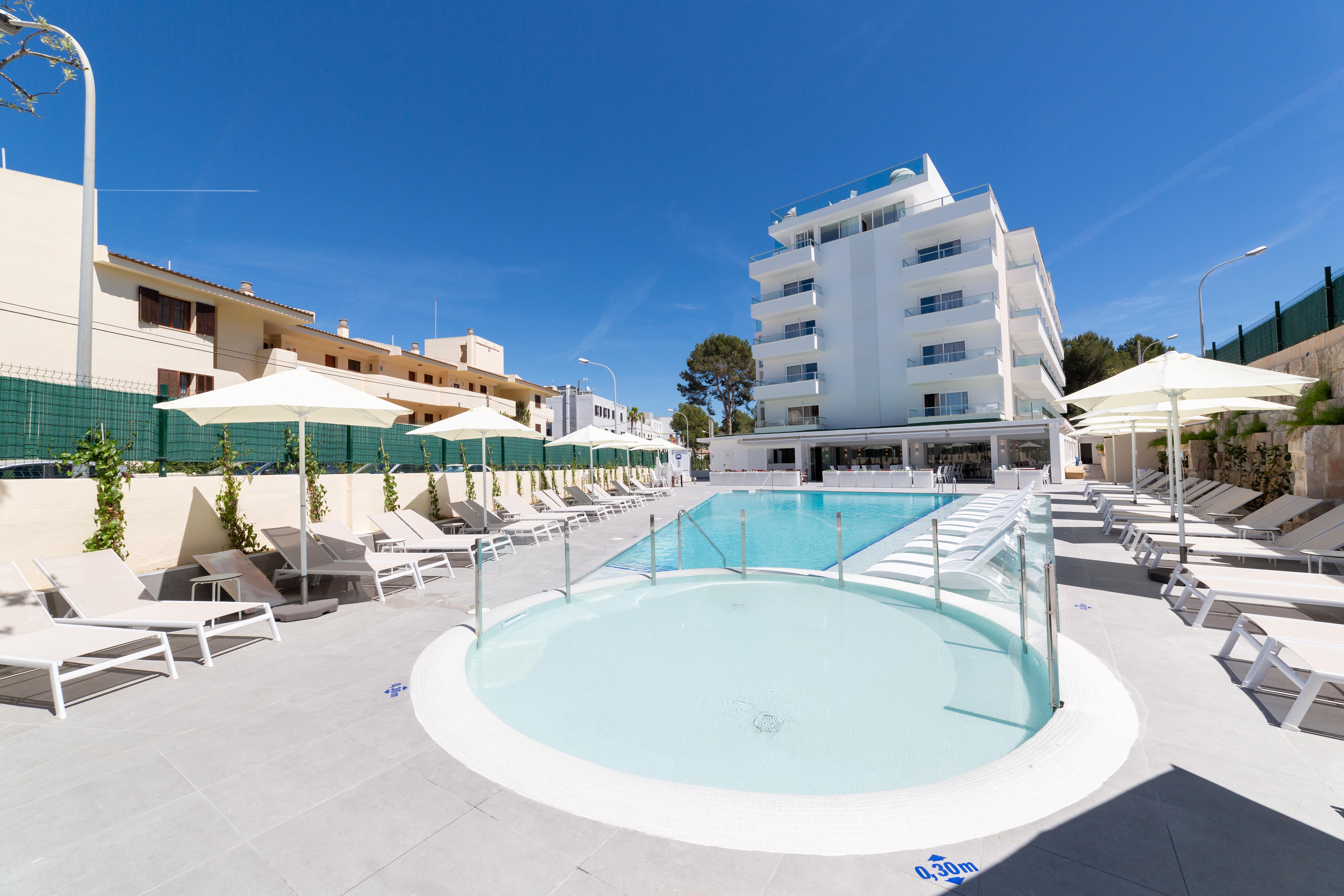 Hotel Sky Senses 4*