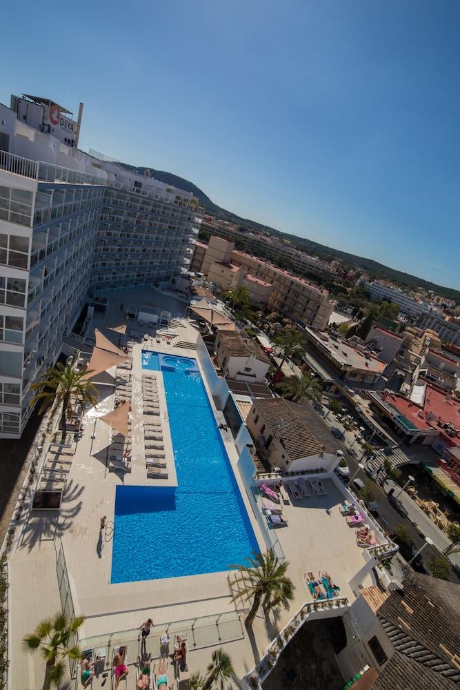 Aparthotel Pierre & Mallorca Deya Santa Ponsa