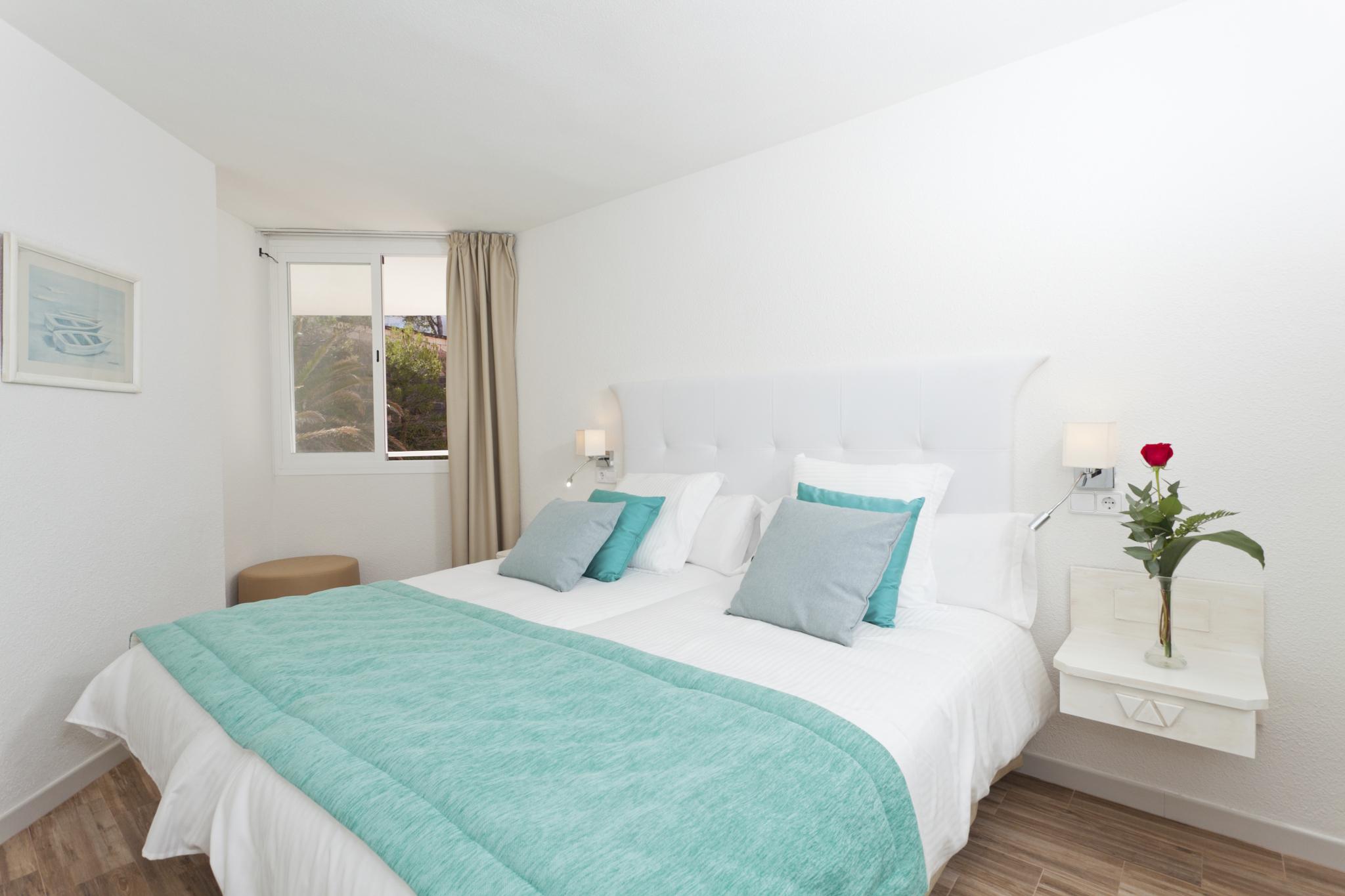 Fergus Style Cala Blanca Hotel 4*