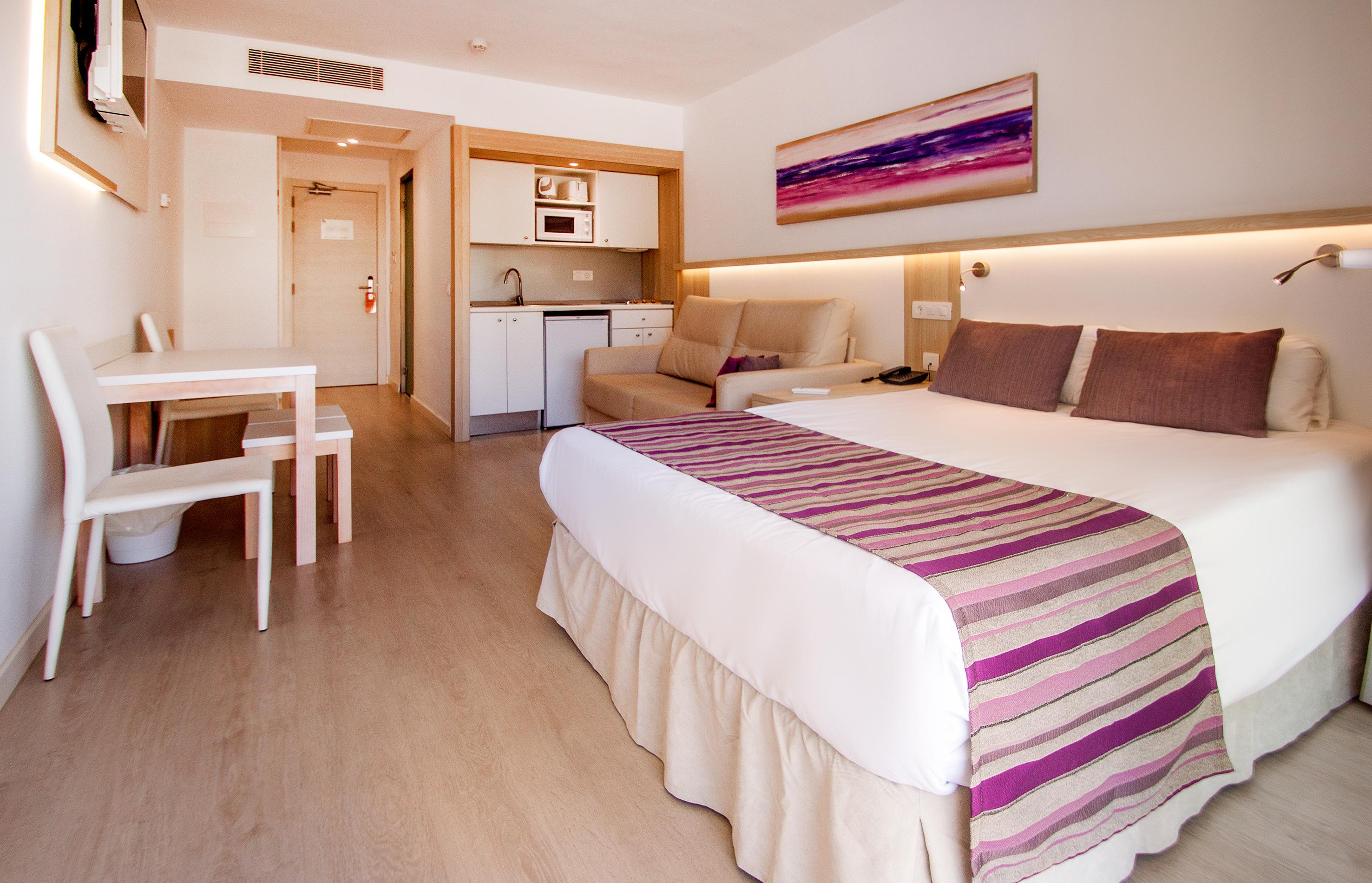 Globales Costa De La Calma Aparthotel 4*