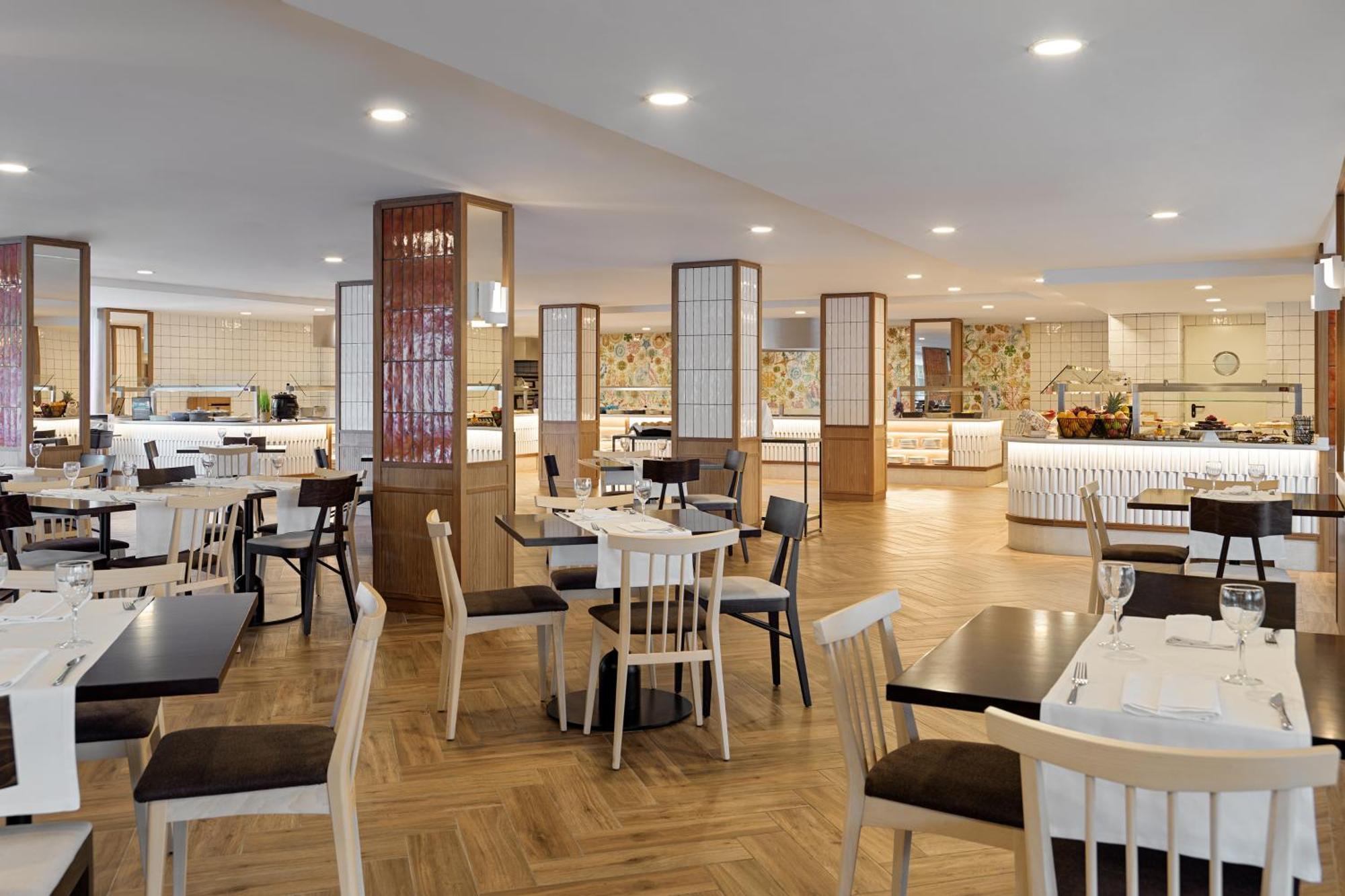 H10 Casa Del Mar Hotel 4*