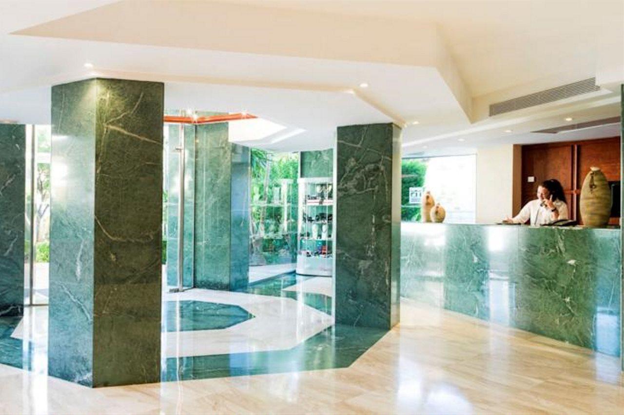 Sky Senses Hotel