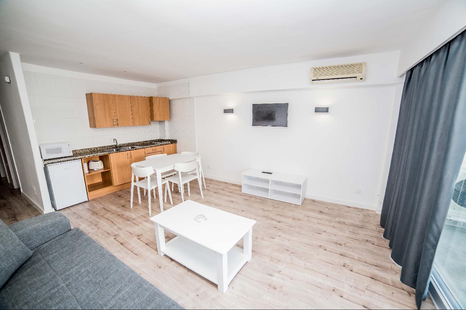 Aparthotel Pierre & Mallorca Deya Santa Ponsa