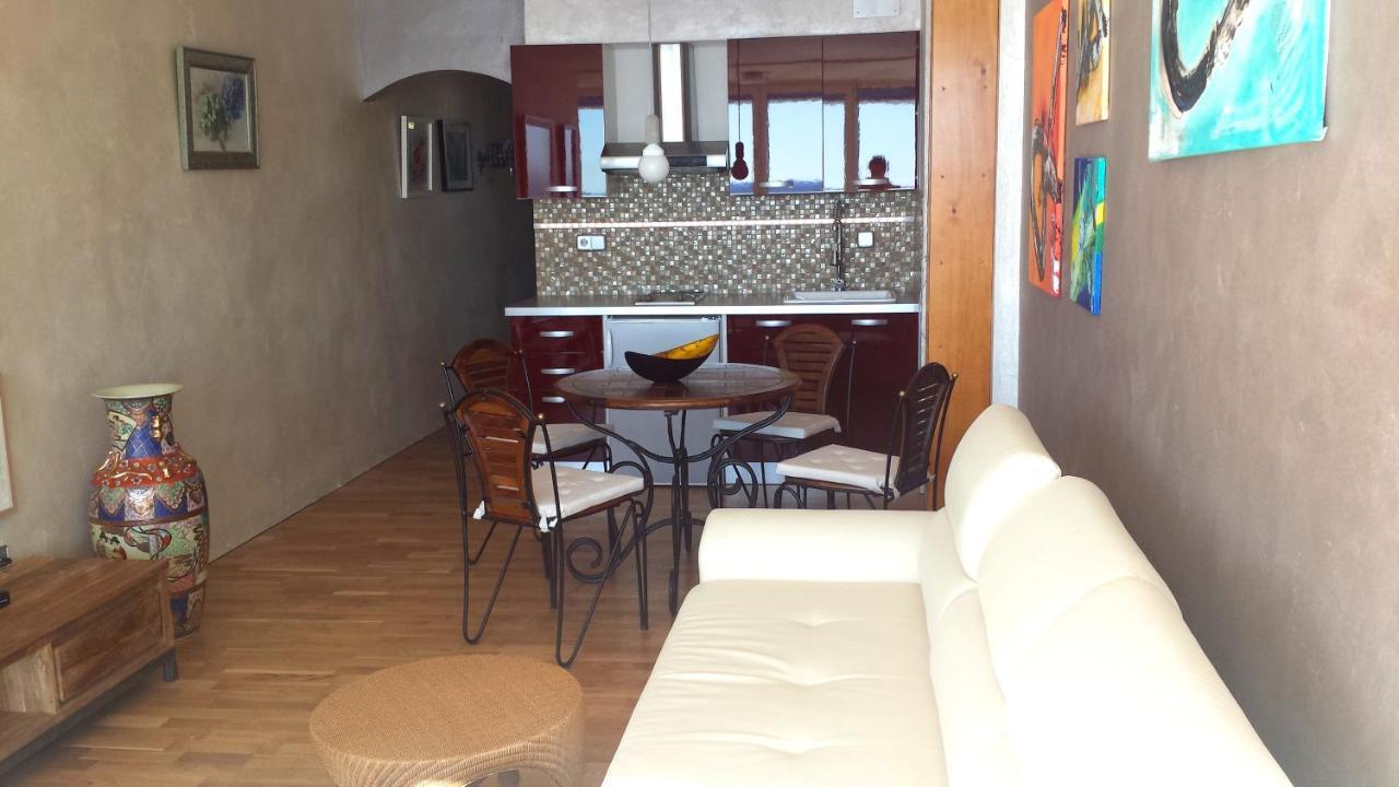 Apartment Ramon De Moncada *