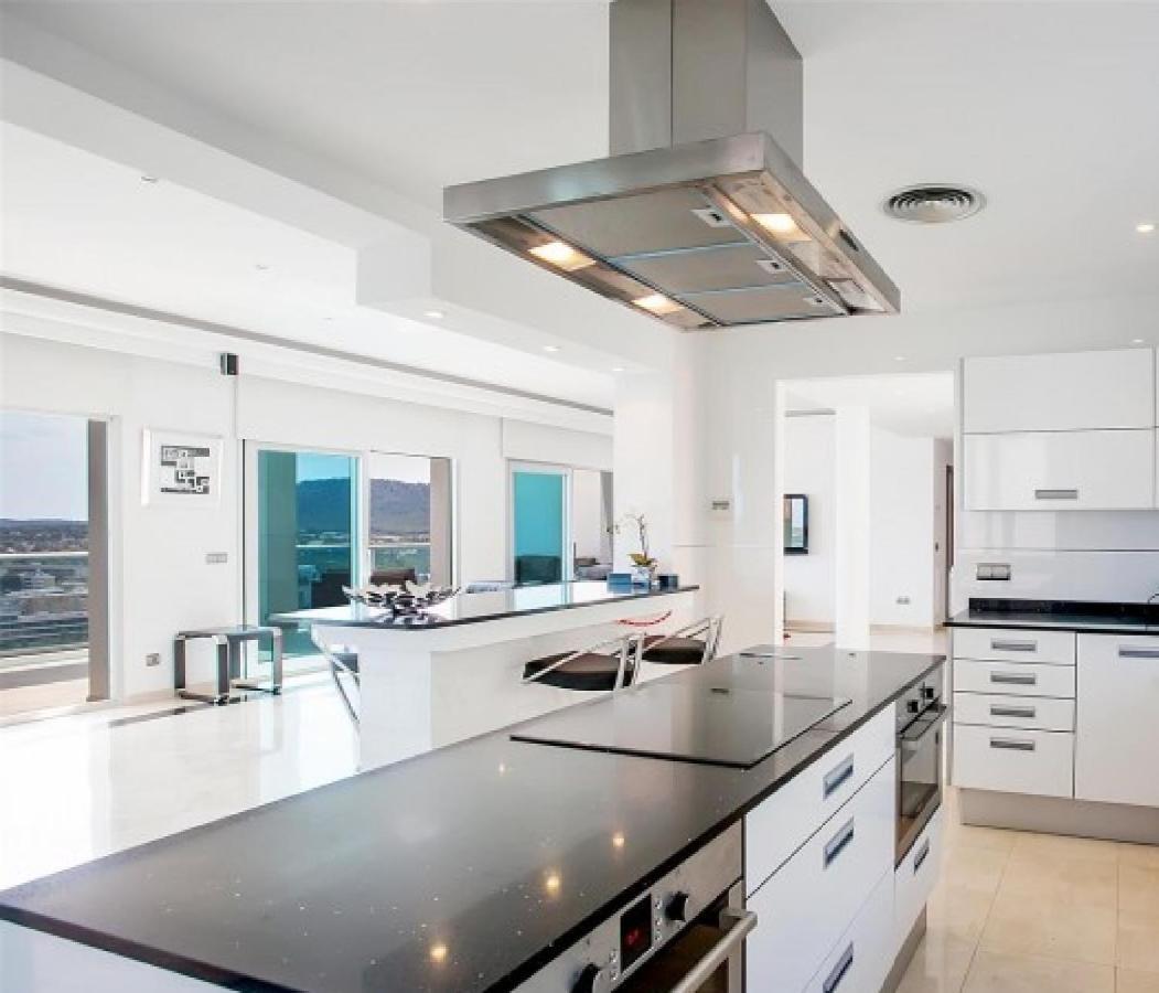 Rotes Velles 4 Bedrooms Villa *
